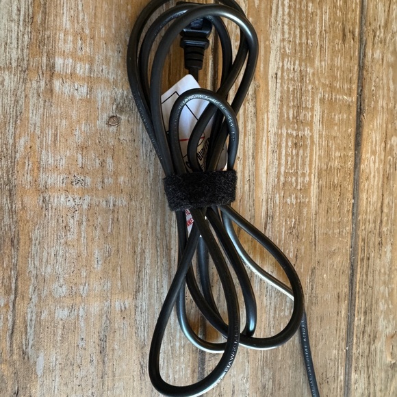 Bio Ionic long barrel curling iron 1.25. Used once. $163 - Picture 5 of 7